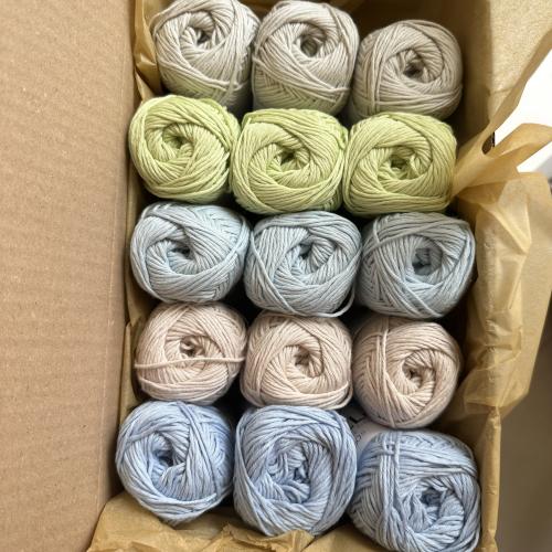 بوكس خيوط Hello