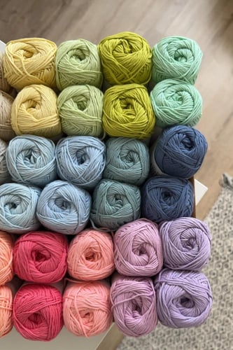 بوكس خيوط Hello