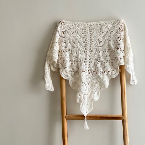 شال نسائي مثلث