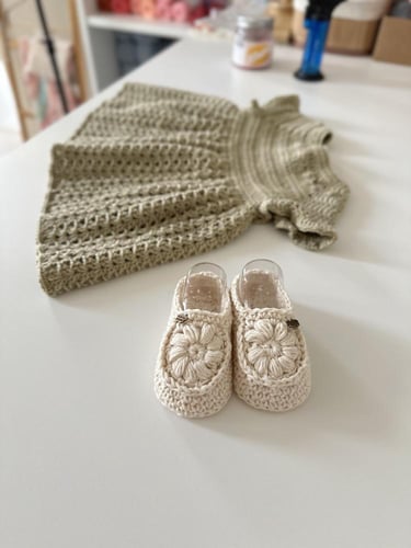 فستان مع حذاء