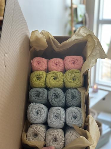 بوكس خيوط Hello