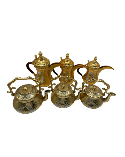 طقم دلال مع آباريق ألمنيوم