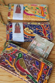 محفظة تراثية + دفتر وكرت بثيم التأسيس