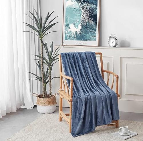 بطانية خفيفة 230*200سم ناعمة فاخرة لون ازرق بحري م...