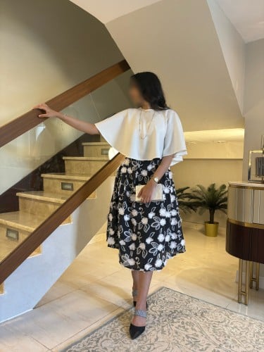 T11 بلوزة/ابيض