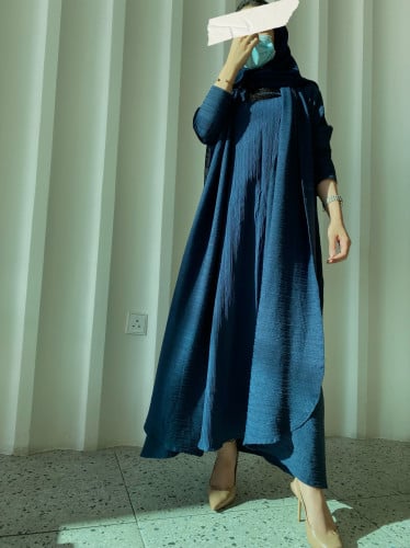 فستان كحلي مطابق للعبايه