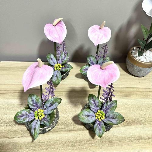 ورد ميني لطاولات الخدمة