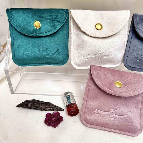 توزيعات العيد حقائب مخمل