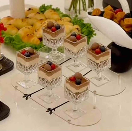 كاسات صغيره مشروبات او للحلويات مربعات