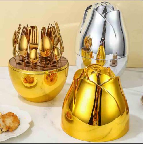 طقم ملاعق بعلبة جوري ذهبي وفضي
