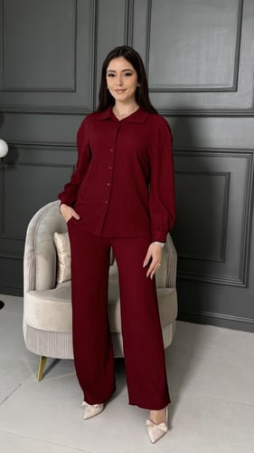 طقم نسائي برغندي