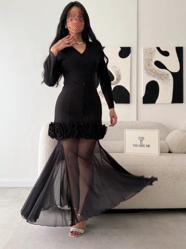 طقم "أوركيد" بتموجات سفلية وورود بارزة