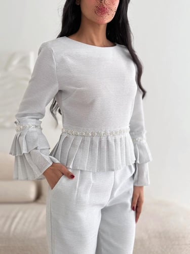 طقم كاجوال بكشكشة عريضه عند الخصر