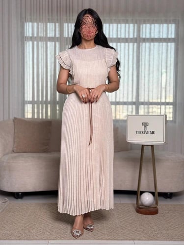 فستان الأنوثة بكسرات البليسيه الناعمة