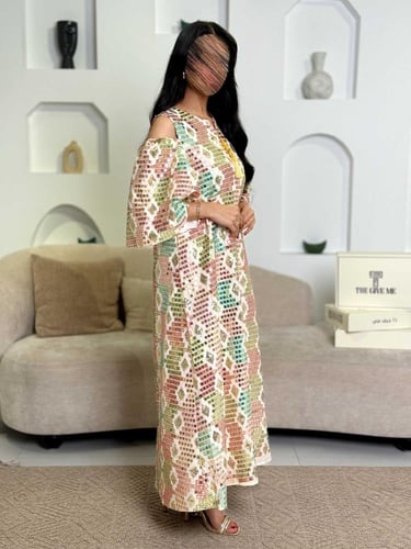 جلابية نقوش عصرية بلمسة شرقية