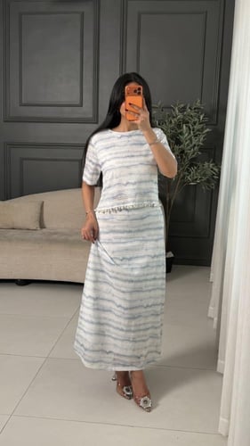 طقم مزين بأطراف لول