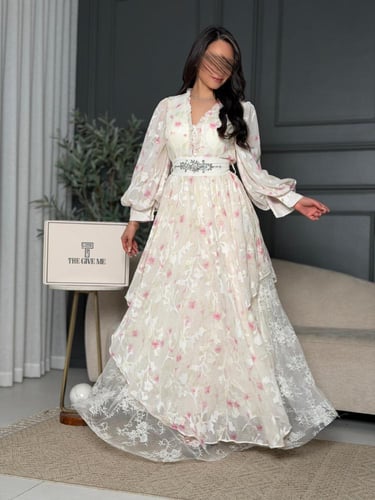 فستان شيفون مشجر بطبقات الدانتيل الفاخر