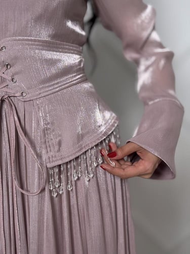 فستان ناعم طويل باكمام واسعة