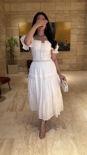 طقم بتنوره وبلوزه بخامة تطريز بحزام