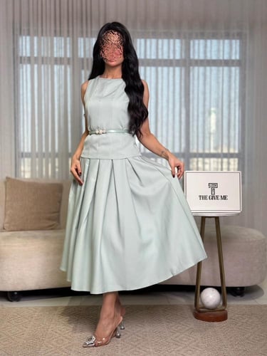 طقم بحزام لؤلؤ ناعم