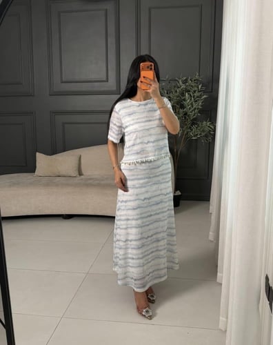 طقم مزين بأطراف لول