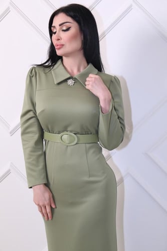 فستان بلياقه بحزام على الخصر