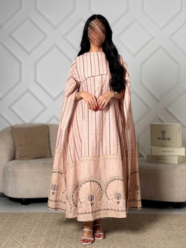 جلابية فستان قطعتين متصلة بنمط كاب وتطريز عمودي أن...