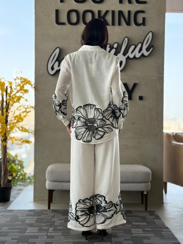 طقم لينن بتطريز مشجر على الاكمام