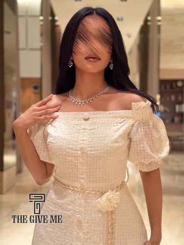 فستان طويل بخامة تطريز باكمام بف بحزام على الخصر