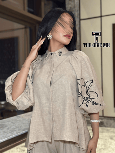 طقم مطرز بزهور