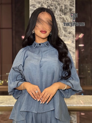 طقم مطرز بزهور