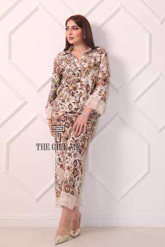 طقم نسائي مشجر