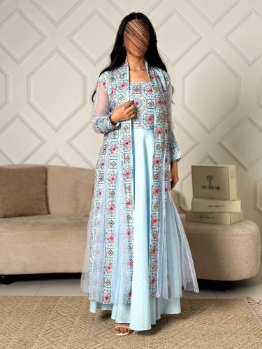 طقم جلابية نسائية مع كارديجان طويل مطرز وتل شفاف