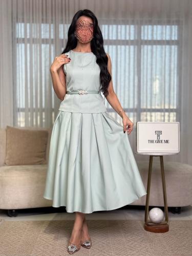 طقم بحزام لؤلؤ ناعم