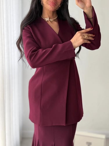 طقم "فيولا" بنمط الجاكيت الرسمي