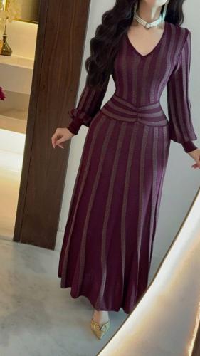 فستان شتوي أنيق مخطط