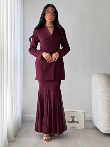 طقم "فيولا" بنمط الجاكيت الرسمي