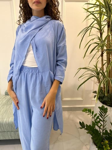 بدله من قطعتين