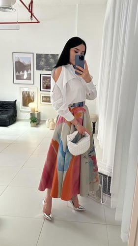 تنورة Taffeta Skirt