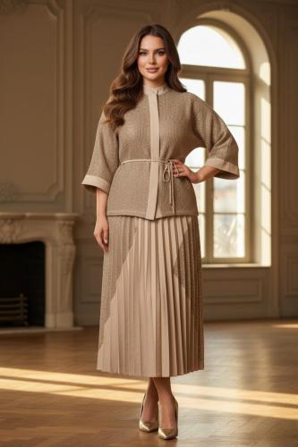 تنوره وبلوزة تويد خفيف بيج