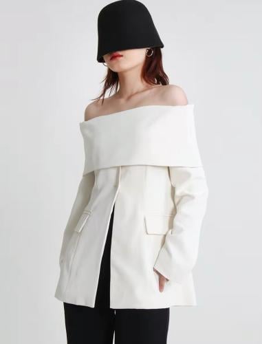 Off shoulder elegant blazer