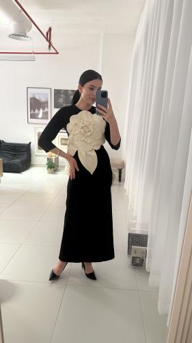 One flower Black Dress