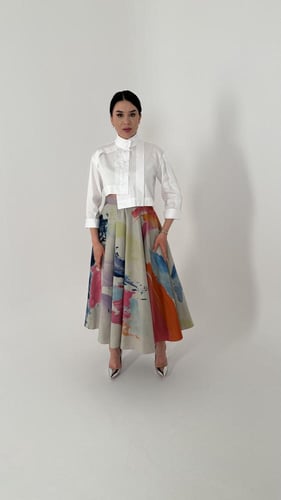 قميص White crop shirt