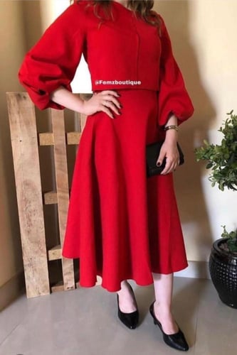 تنوره وبلوزه احمر