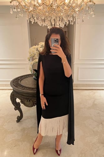 فستان كريب باطراف هدب