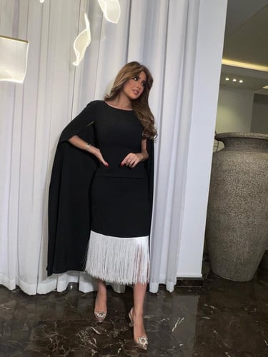 فستان كريب باطراف هدب