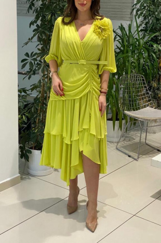 فستان طبقات بخصر ضيق