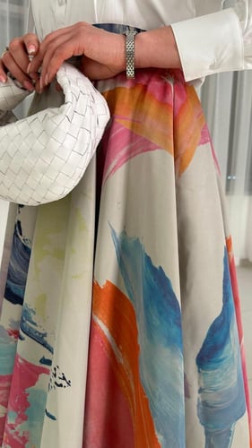 تنورة Taffeta Skirt