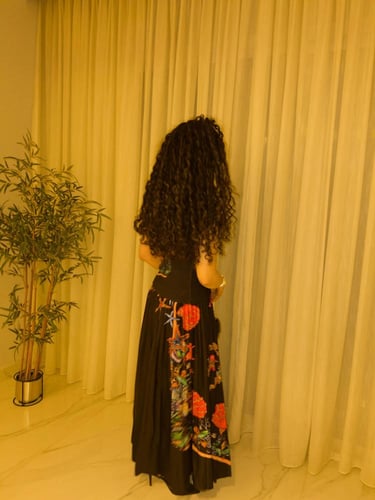 SET SKIRT AND BLOUSE