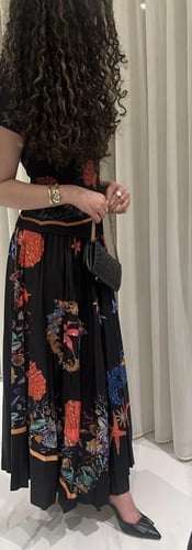 SET SKIRT AND BLOUSE